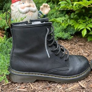 Doc Marten shoes women size 5